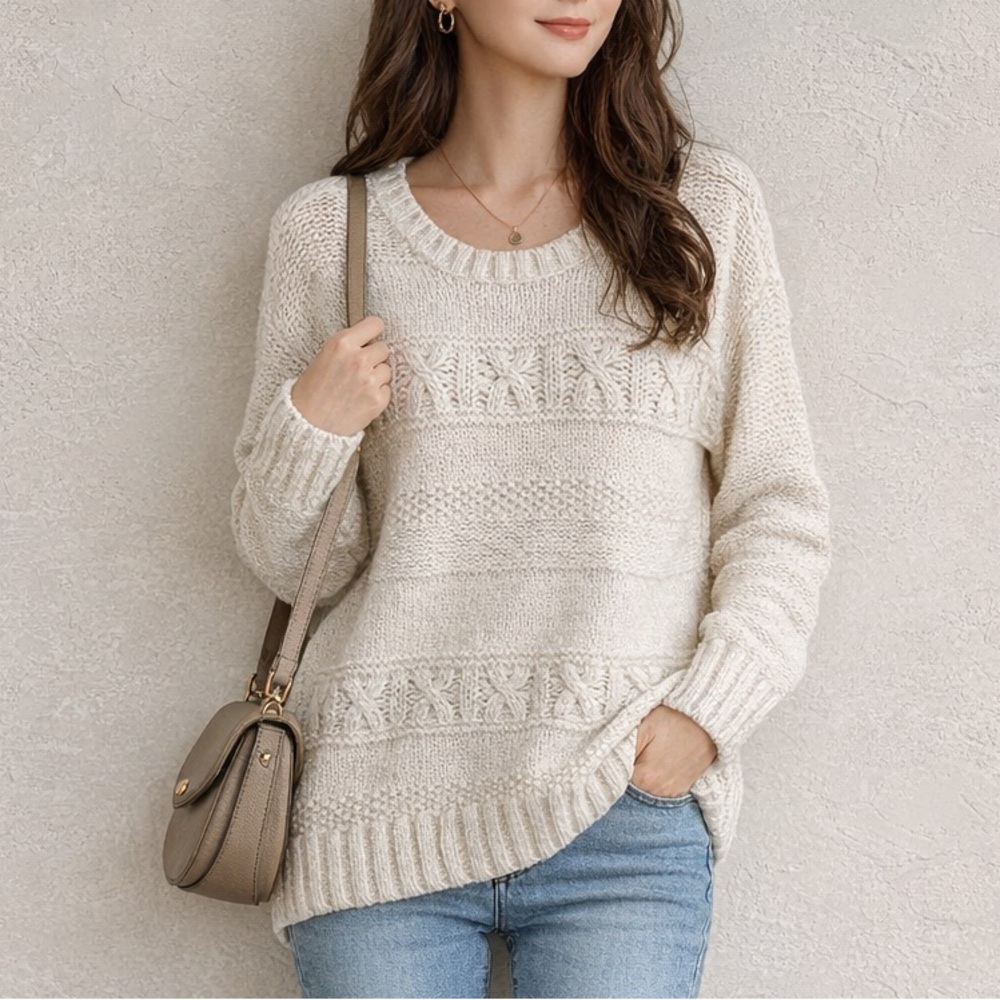 Cream Knit Pullover Long Sleeve Crew Neck Sweater | American Eagle | Sz M